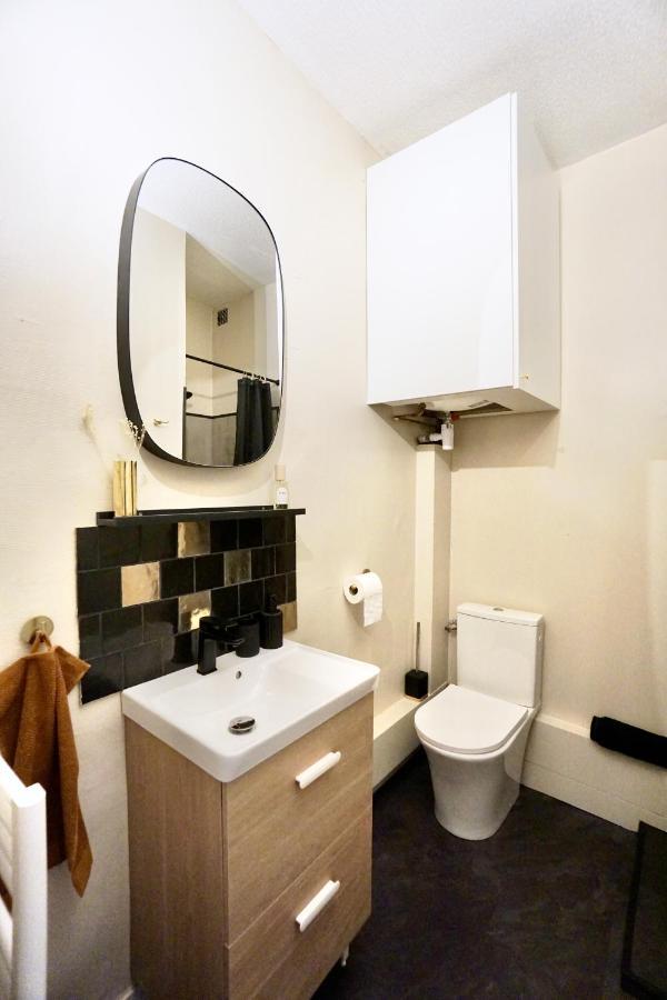 L'Iconique Apartment กงการ์โน ภายนอก รูปภาพ